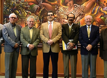 Nueva Historia del Ecuador se Presentará en un Coloquio.