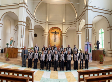 Coro de la Asociación de Jubilados de la PUCE: la música como espacio de encuentro